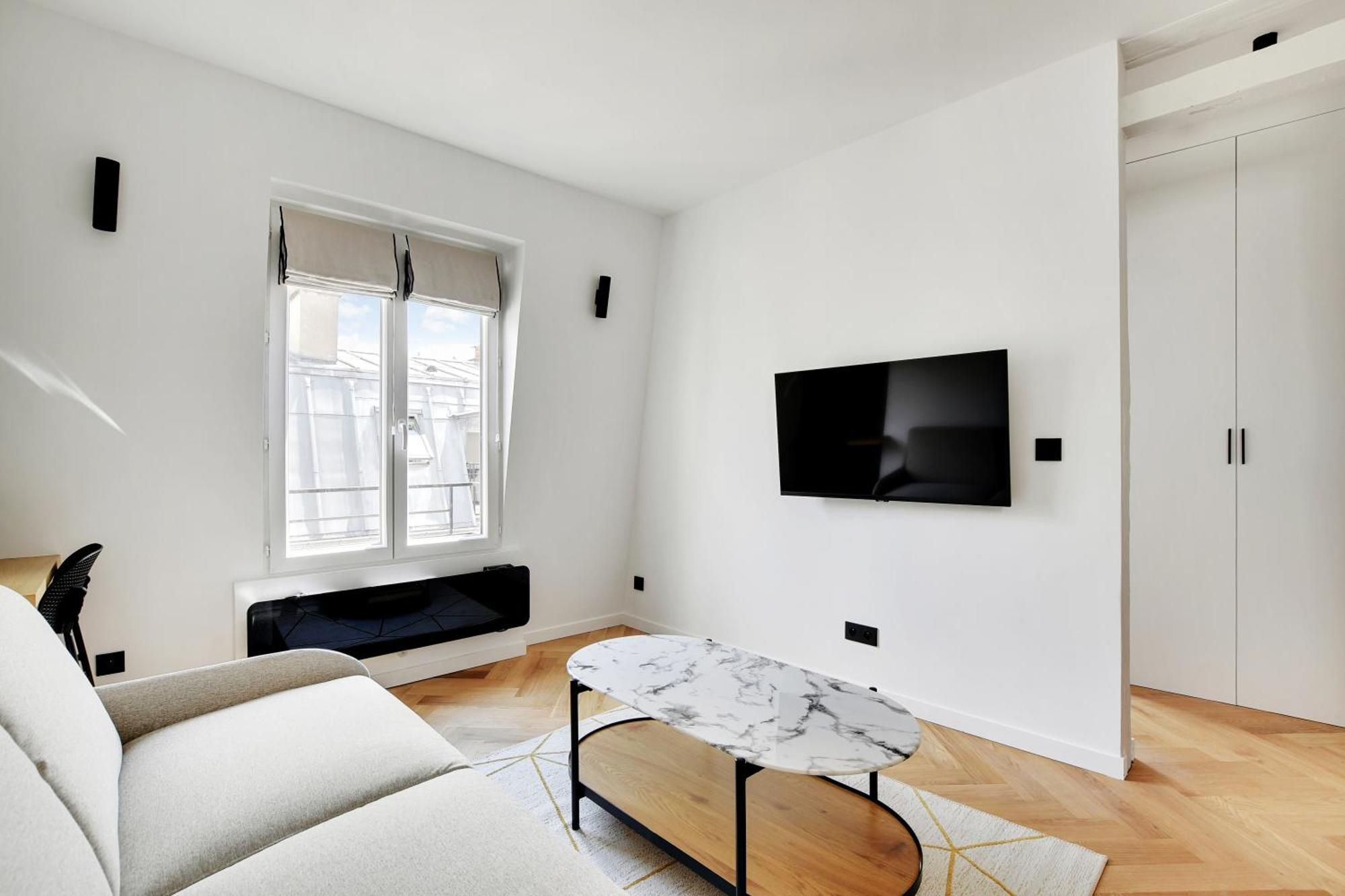 Pick A Flat's In Montmartre - Rue Petrelle